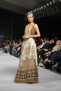 1308396688_193757512_2-HSY-wedding-gowns-for-sale-Lahore