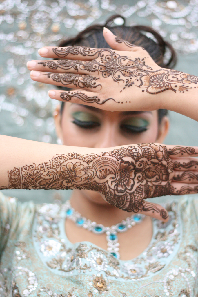 Latest Mehndi Designs 2011